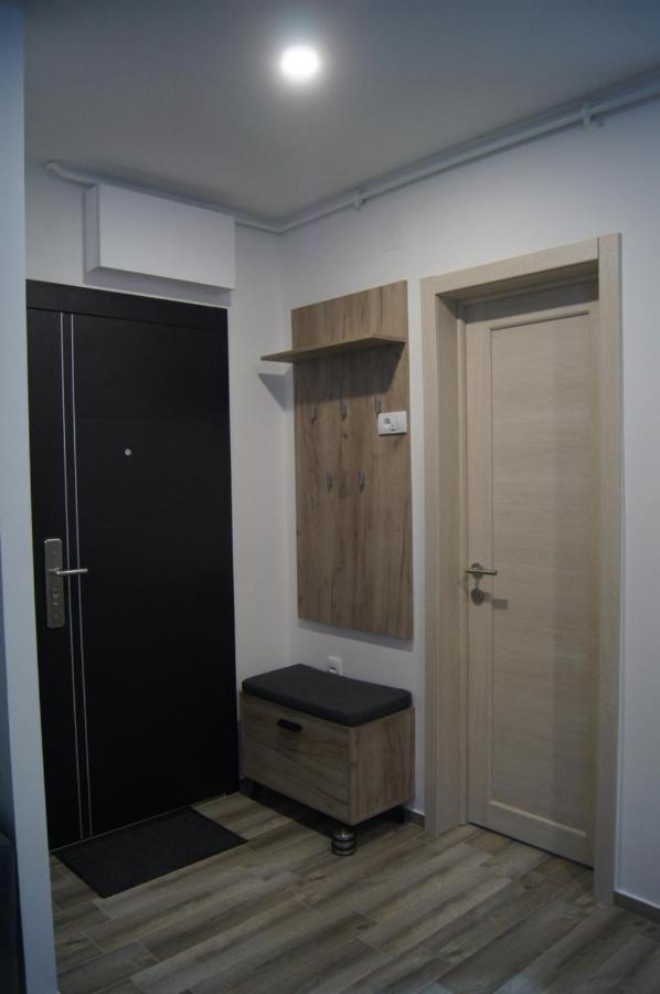Apartman Una Karlofça Dış mekan fotoğraf