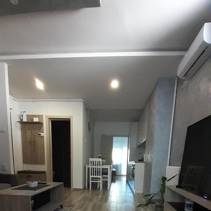 Apartman Una Karlofça Dış mekan fotoğraf